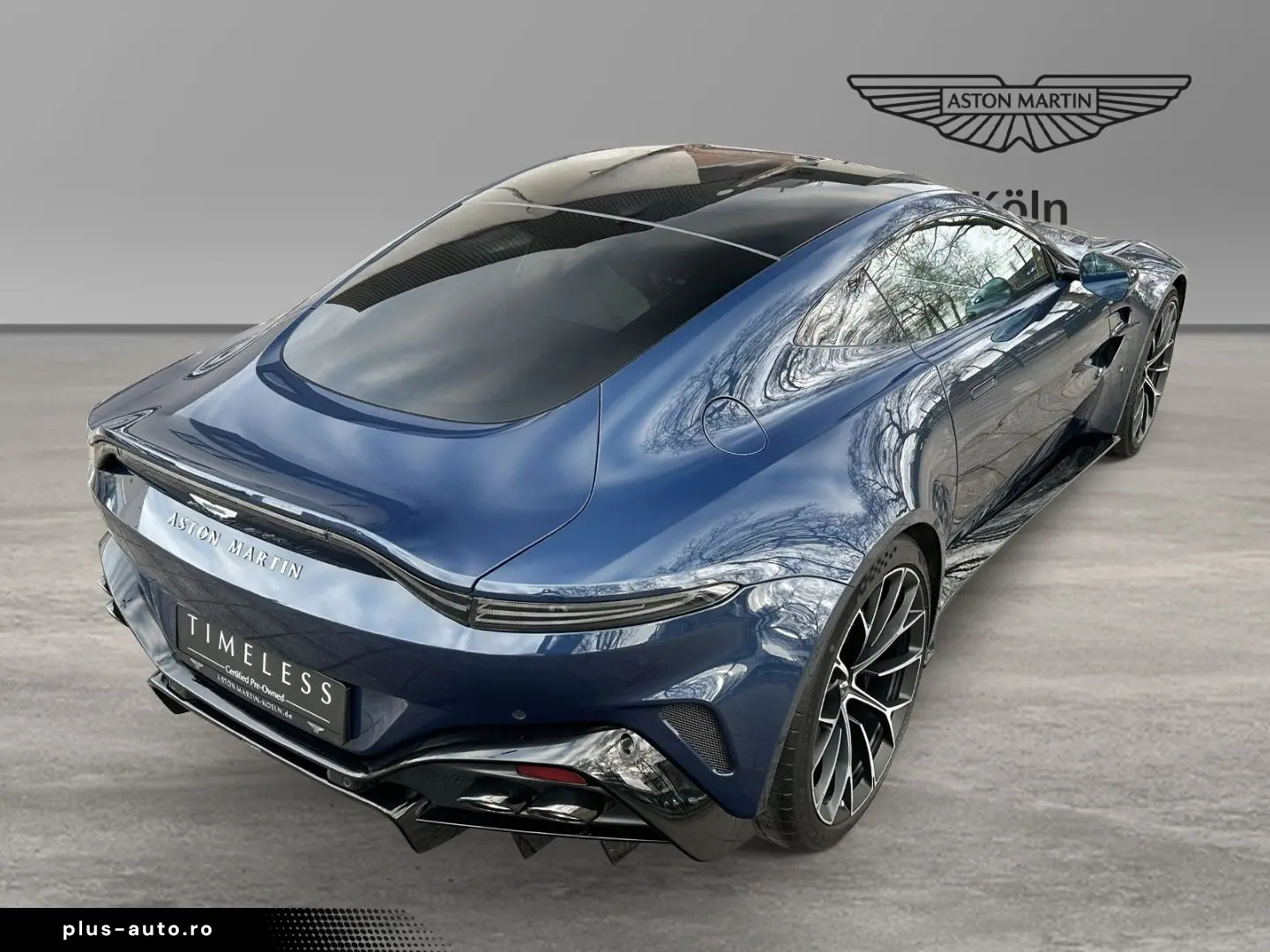 Vantage Seychelles Blue Bowers & Wilkins