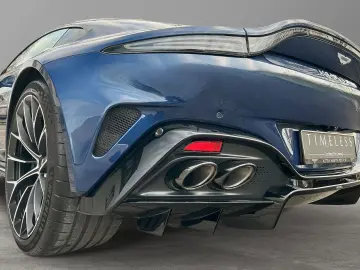 Vantage Seychelles Blue Bowers & Wilkins