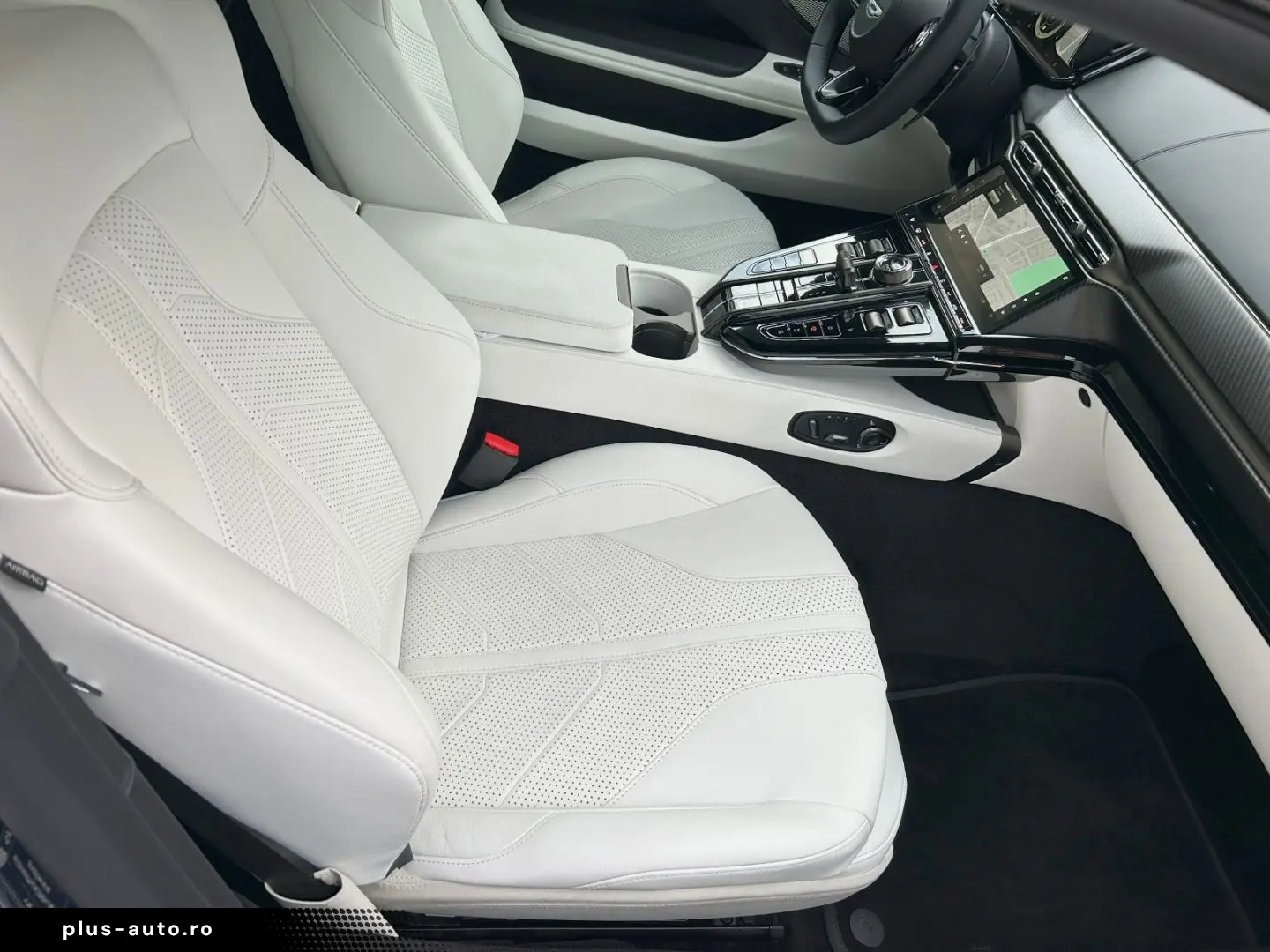 Vantage Seychelles Blue Bowers & Wilkins