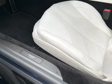 Vantage Seychelles Blue Bowers & Wilkins