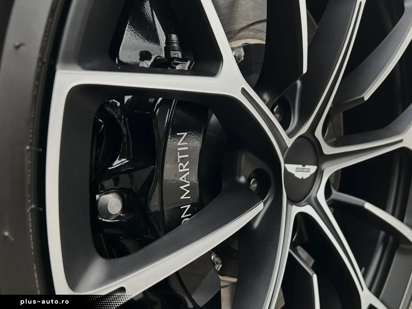 Vantage Seychelles Blue Bowers & Wilkins