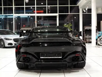 V8 Vantage F1 Edition CeramicBrakes Carbon Alcan