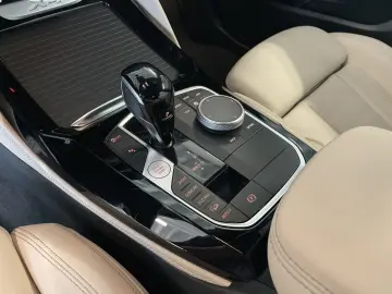 X4 xDrive20d M Sport Standheizung Navi AHK HiFi