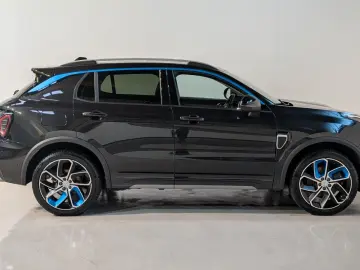 01 1.5 eHybrid AID 360 KAM PANO CARPLAY