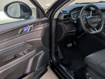 01 1.5 eHybrid AID 360 KAM PANO CARPLAY