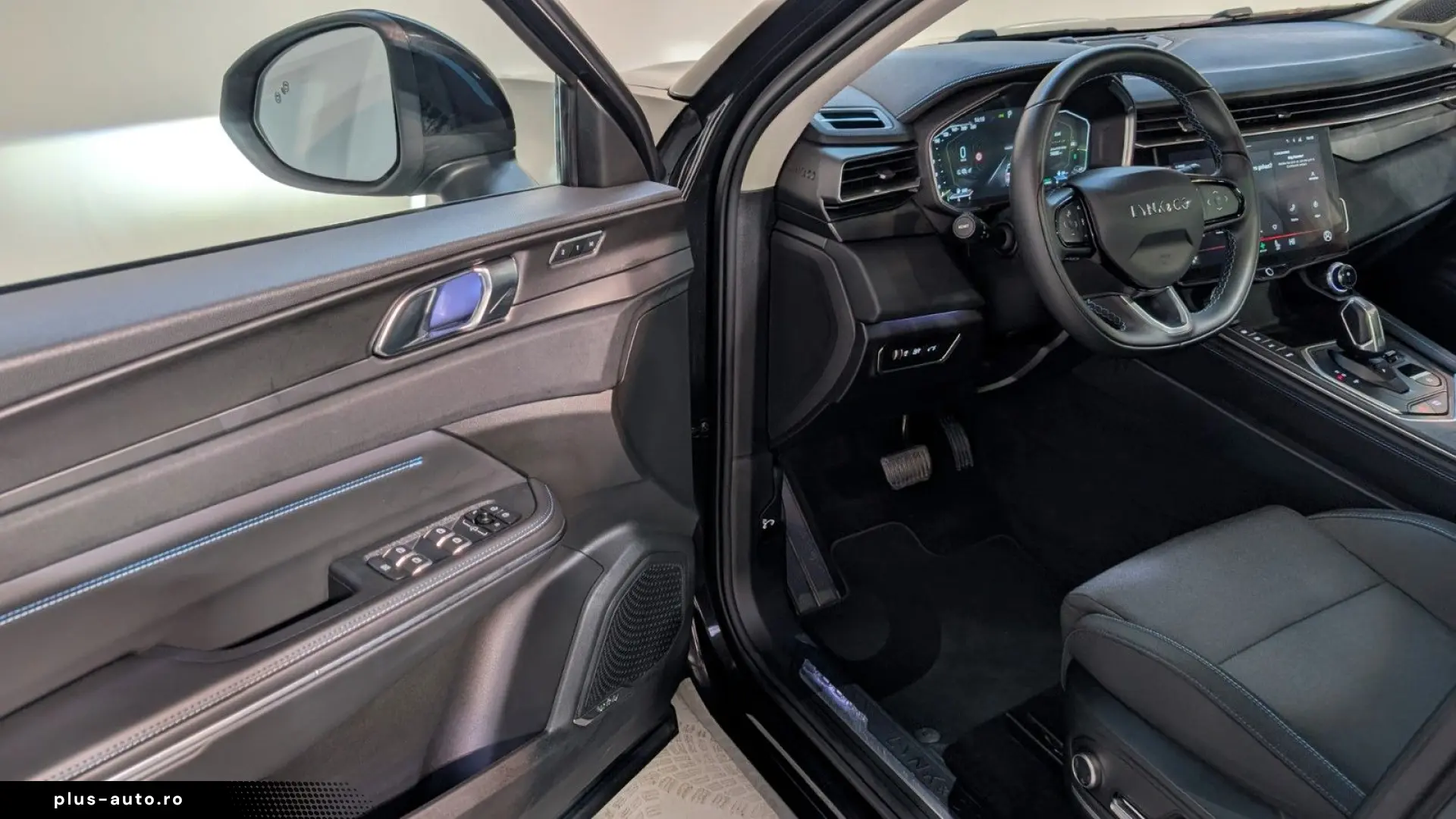 01 1.5 eHybrid AID 360 KAM PANO CARPLAY