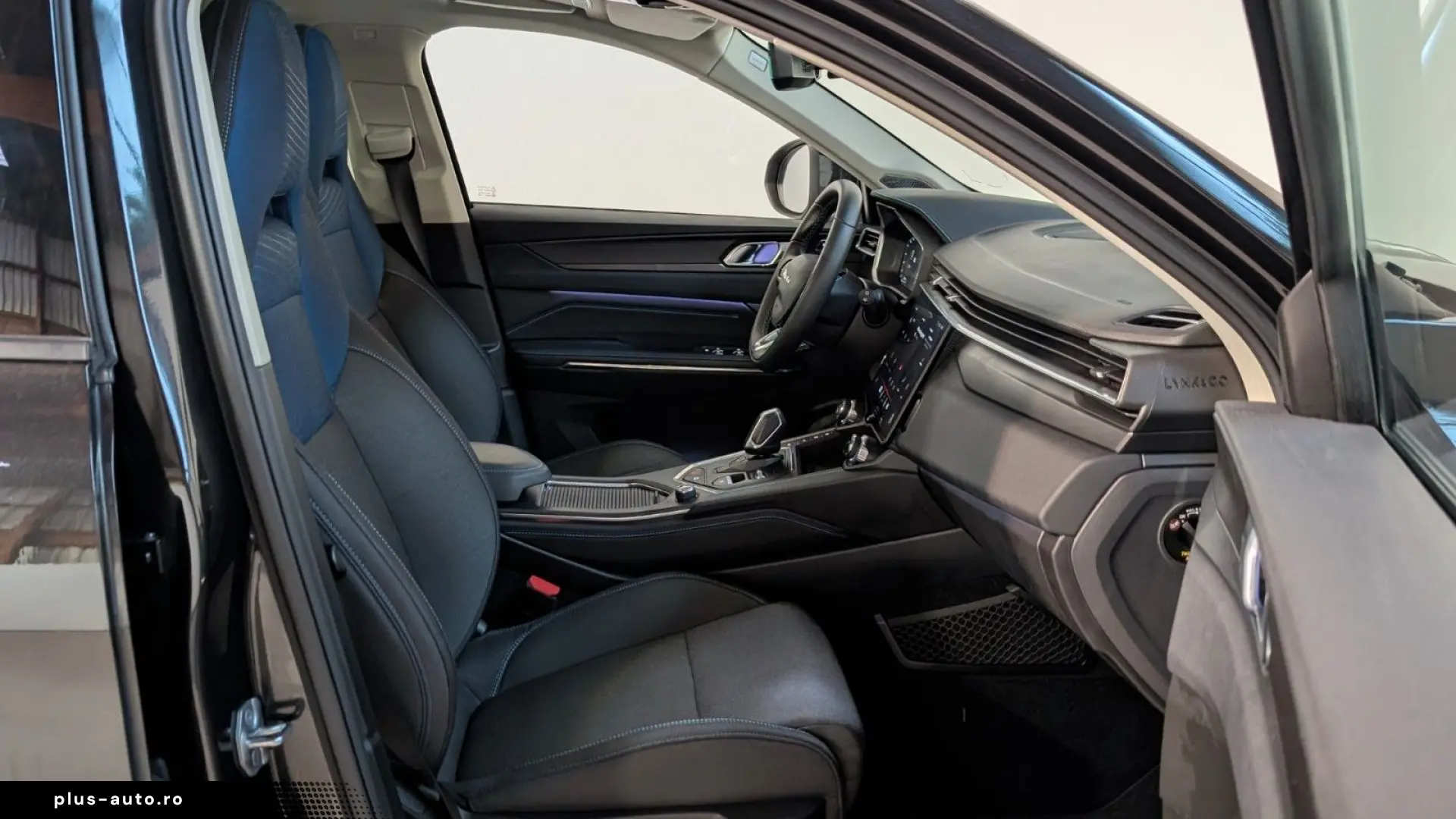 01 1.5 eHybrid AID 360 KAM PANO CARPLAY