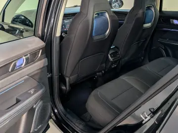 01 1.5 eHybrid AID 360 KAM PANO CARPLAY