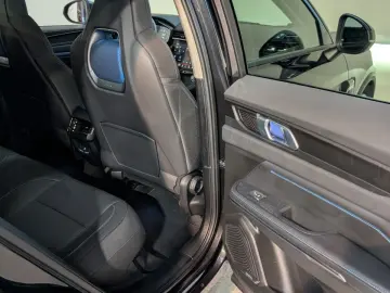 01 1.5 eHybrid AID 360 KAM PANO CARPLAY