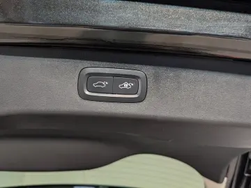 01 1.5 eHybrid AID 360 KAM PANO CARPLAY