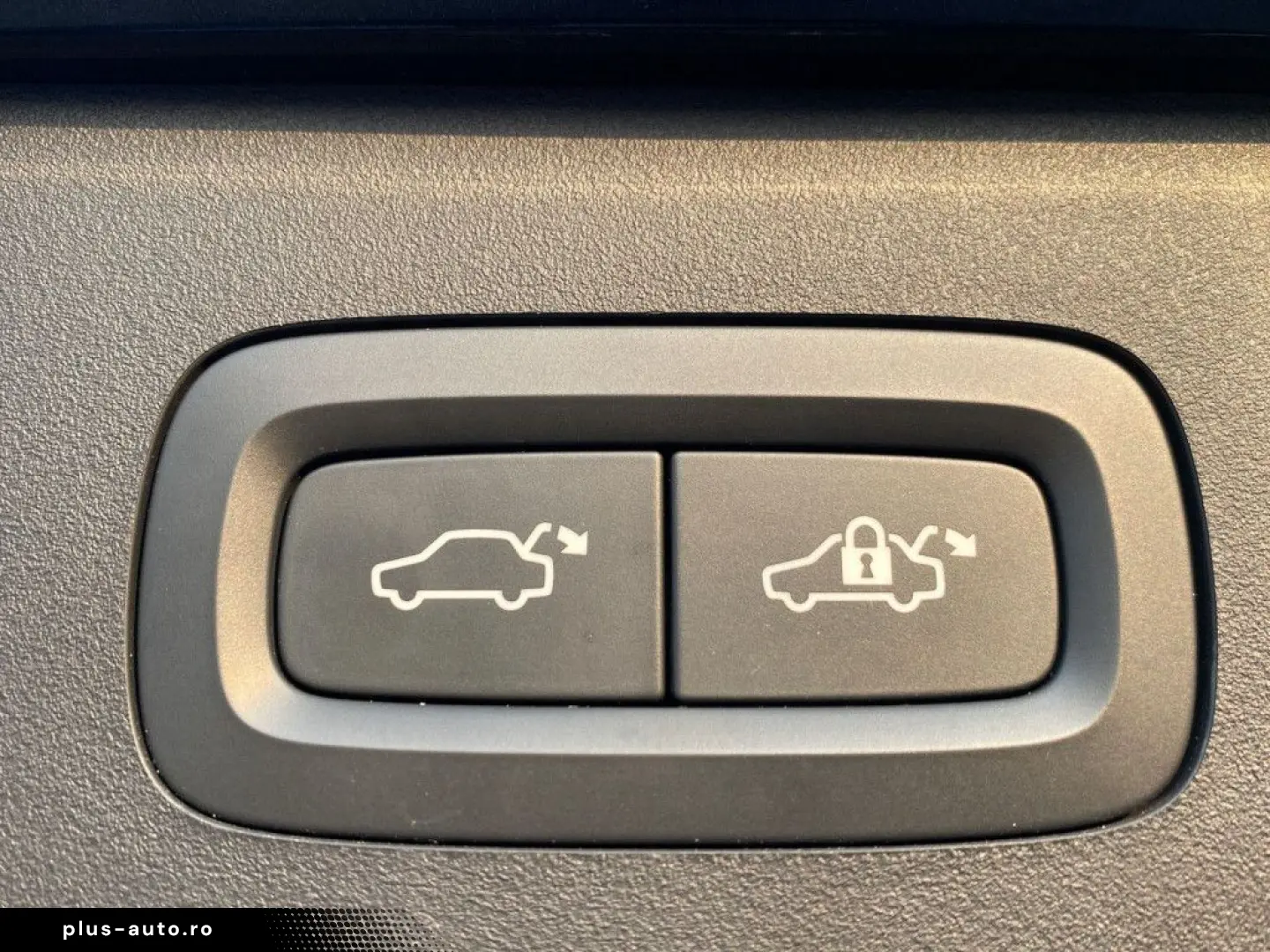 Lynk&Co Pano LED Navi ACC VZ TW Spur 18 Carplay