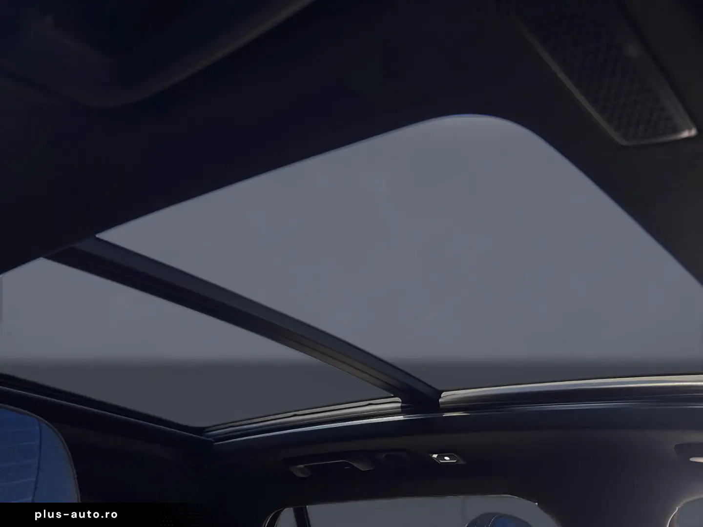 01 1.5 TD PHEV 192 kW 20 LED 360  Pano Sound DAB