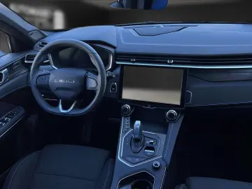 01 1.5 TD PHEV 192 kW 20 LED 360  Pano Sound DAB