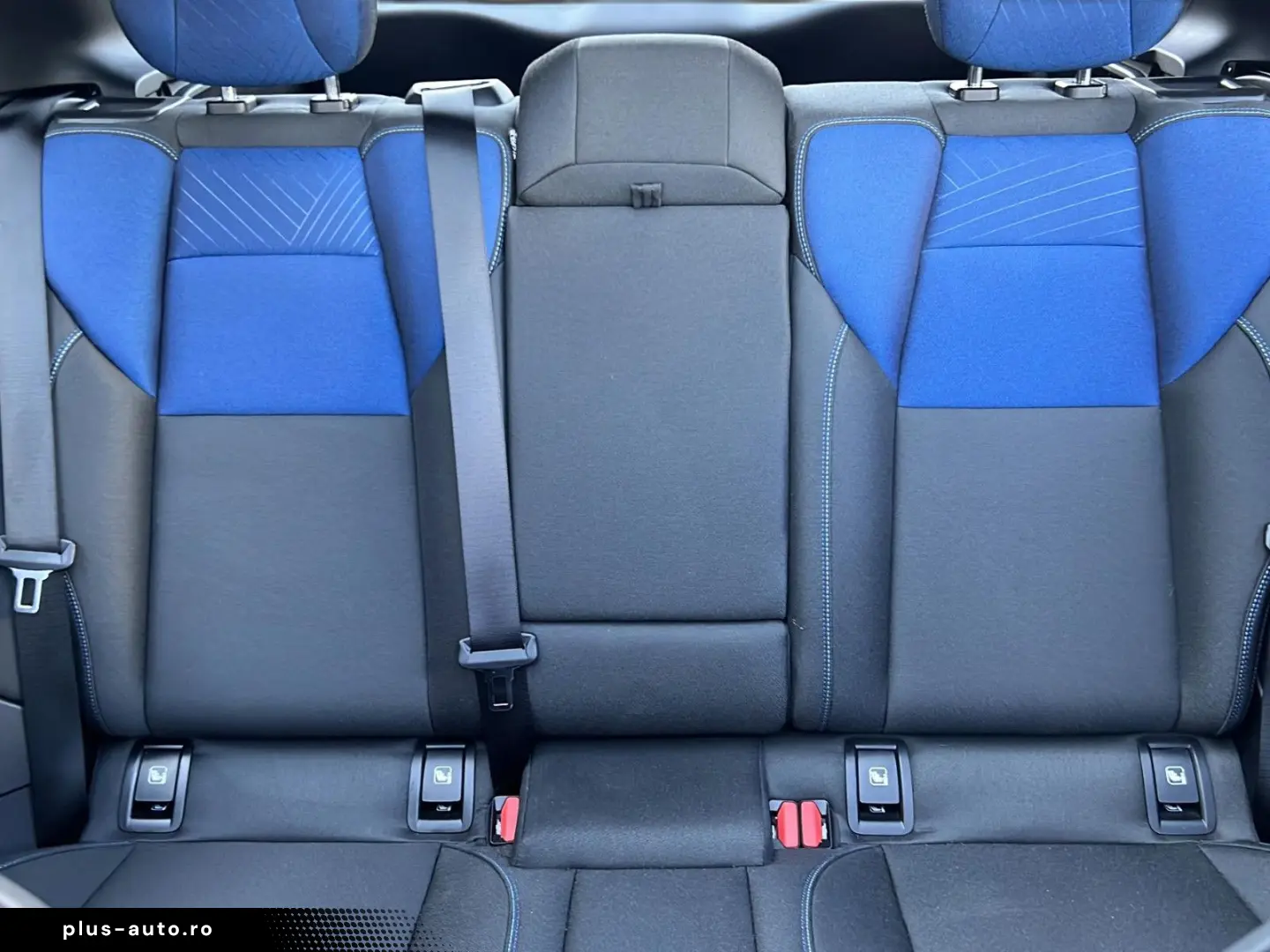 01 1.5 TD PHEV 192 kW 20 LED 360  Pano Sound DAB