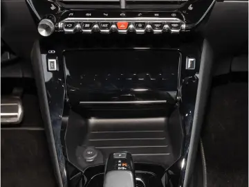 e-2008 ELEKTRO GT 136   PANORAMA SHZ RFK ASB LED