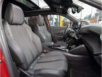 e-2008 ELEKTRO GT 136   PANORAMA SHZ RFK ASB LED