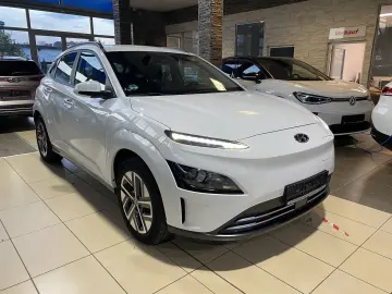 Kona Select dig.Cockpit R.Cam ACC SHZ SOH 100%