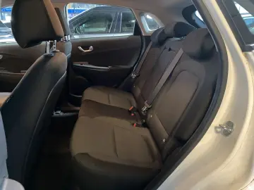 Kona Select dig.Cockpit R.Cam ACC SHZ SOH 100%