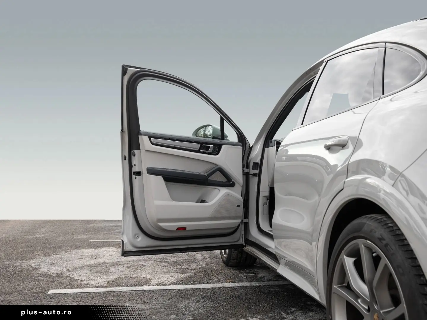 Cayenne S Coupe Platinum Edition AHK 21-Zoll