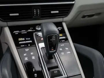 Cayenne S Coupe Platinum Edition AHK 21-Zoll