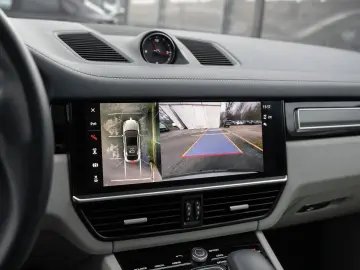 Cayenne S Coupe Platinum Edition AHK 21-Zoll