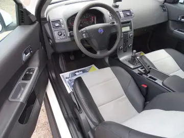 VOLVO C30 1.6D 2009 XENON PIELE