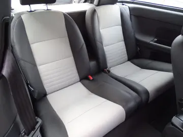 VOLVO C30 1.6D 2009 XENON PIELE