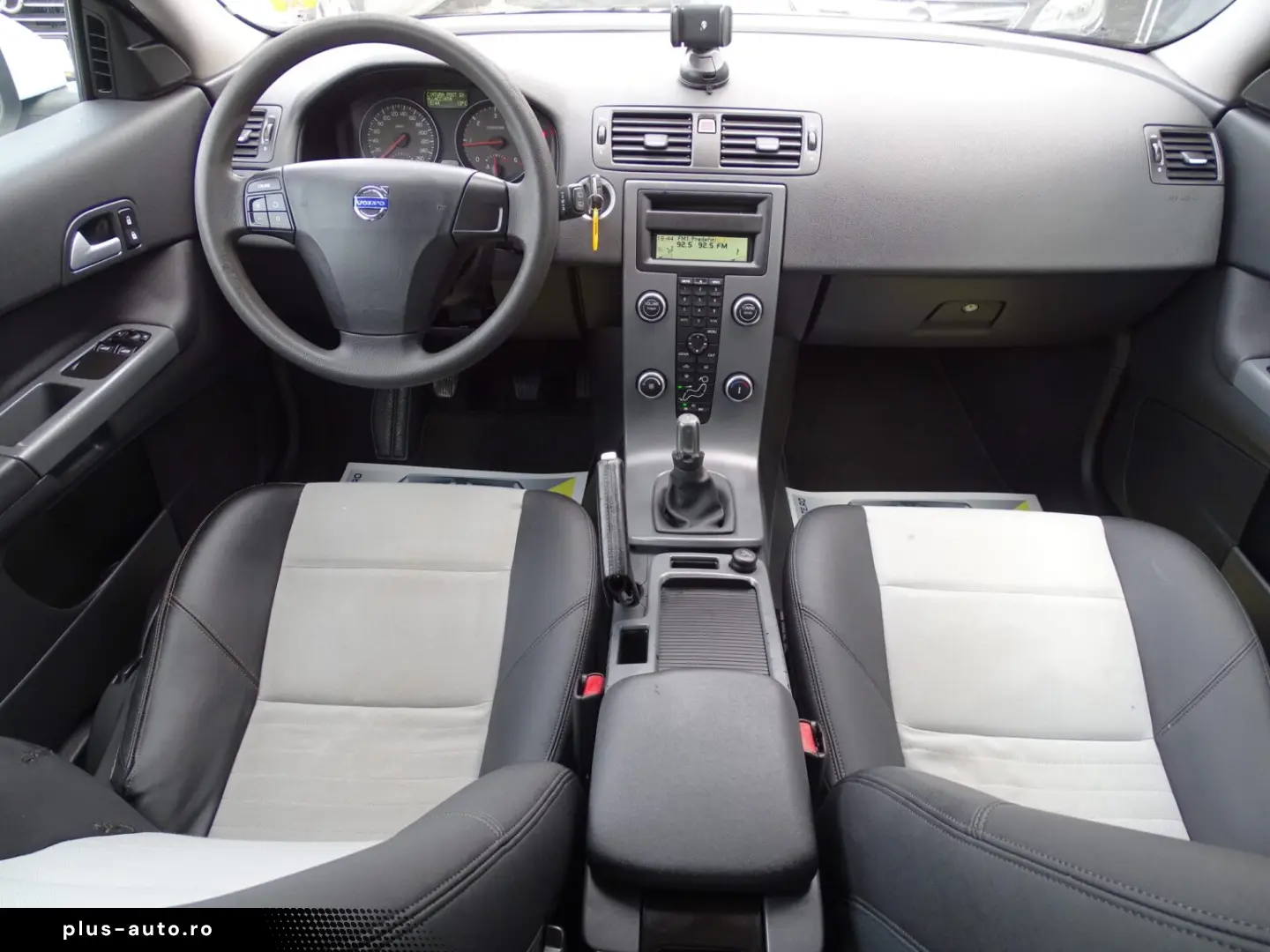 VOLVO C30 1.6D 2009 XENON PIELE