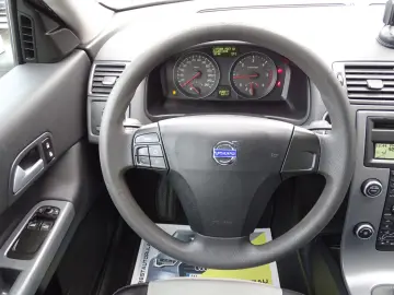 VOLVO C30 1.6D 2009 XENON PIELE