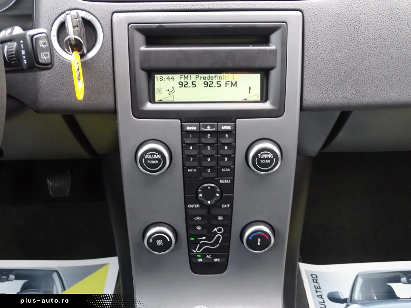 VOLVO C30 1.6D 2009 XENON PIELE