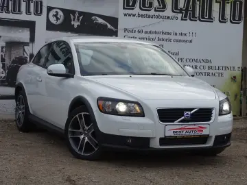 VOLVO C30 1.6D 2009 XENON PIELE