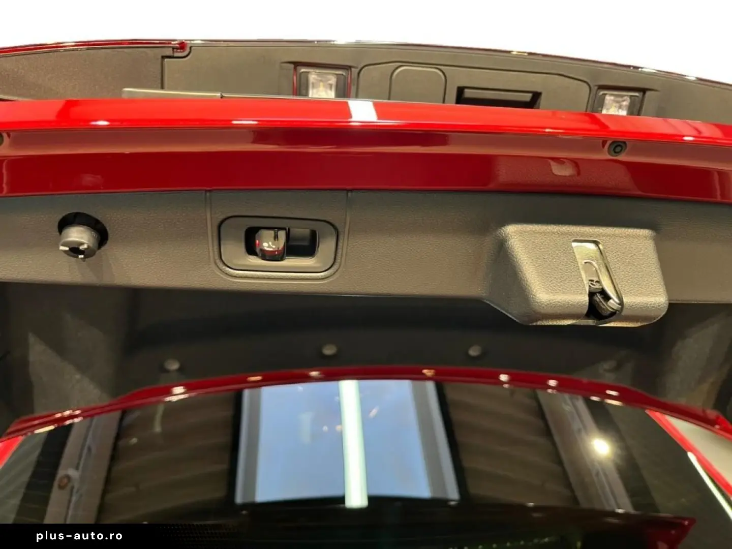 E 220 d AMG AMG MBUX Superscreen Burm Night AHK