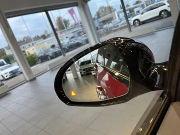 E 220 d AMG AMG MBUX Superscreen Burm Night AHK