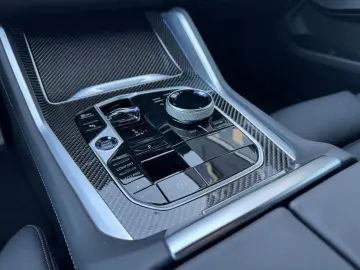 X6 M60 i xDrive M-SPORT-PRO H&K PANO-SKY CARBON