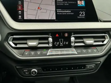 M235i xDrive GC M Sitz Shadow Pano Cam HUD H K