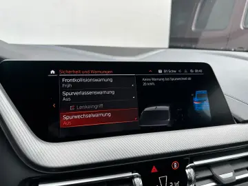 M235i xDrive GC M Sitz Shadow Pano Cam HUD H K