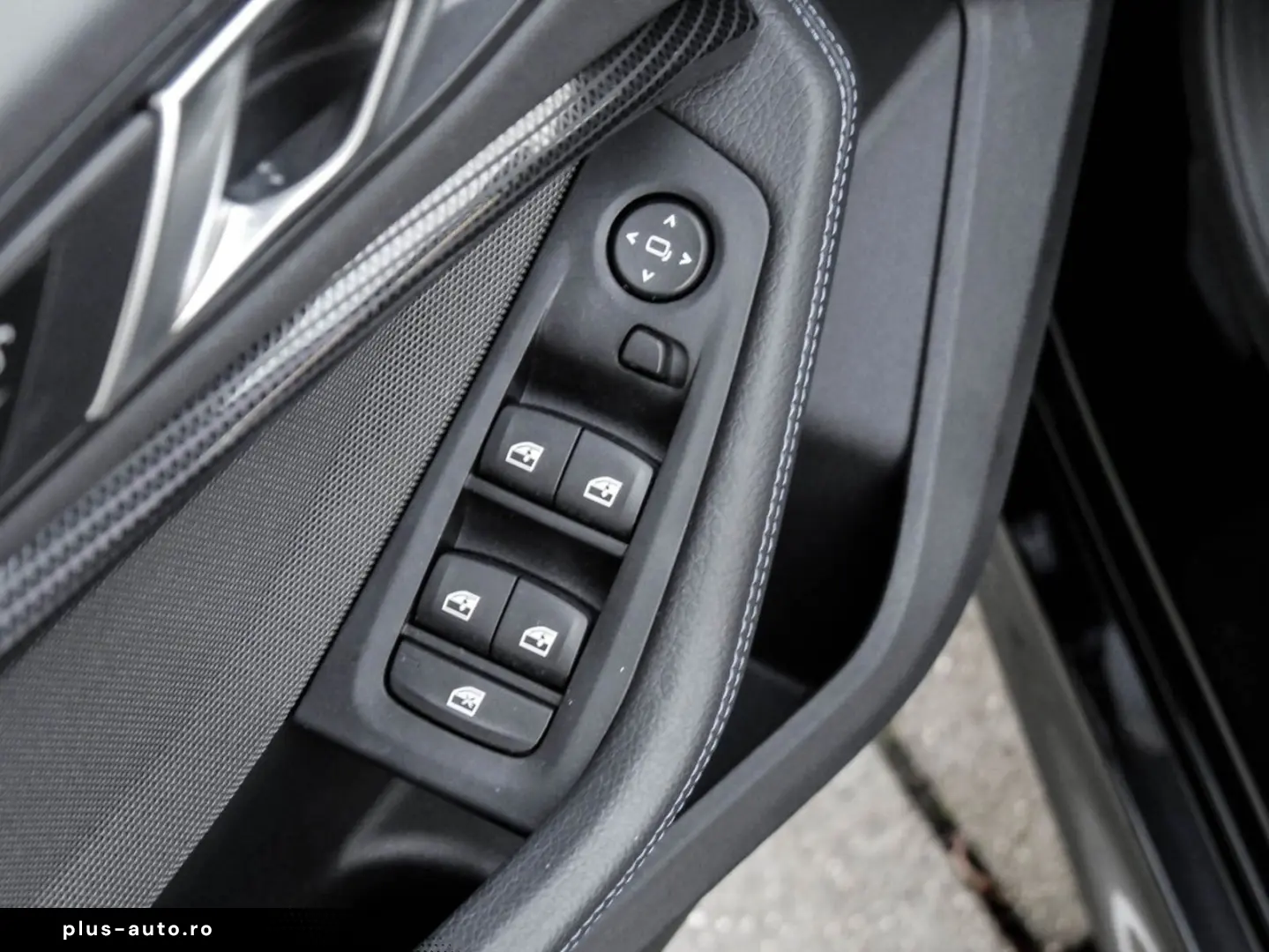 M235i xDrive M SPORT ACC H K PANO PA 19