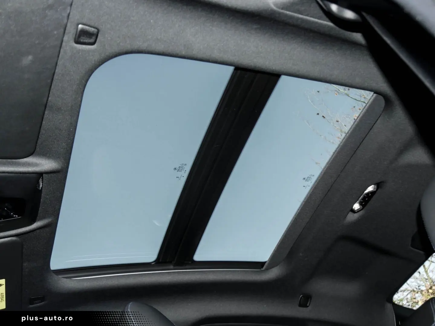 M235i xDrive M SPORT ACC H K PANO PA 19