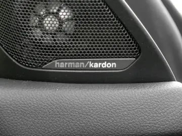 M235i xDrive M SPORT ACC H K PANO PA 19