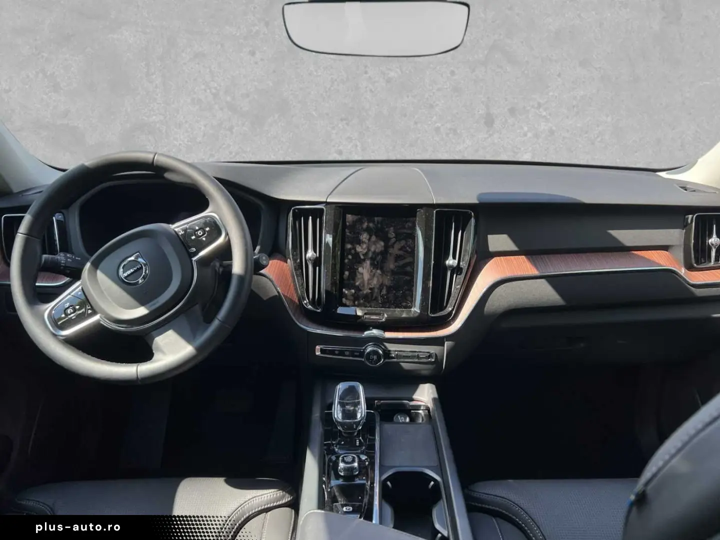 XC60 B4 D AWD Plus Dark