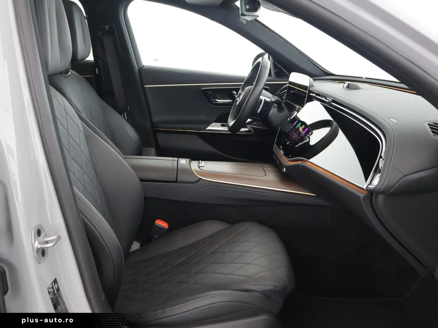 E 400 e 4M AMG Massage Pano AHK HUD Superscreen