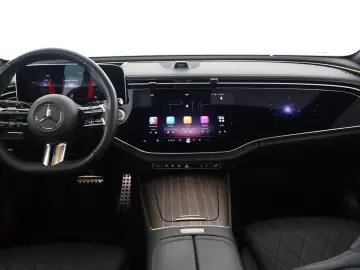 E 400 e 4M AMG Massage Pano AHK HUD Superscreen