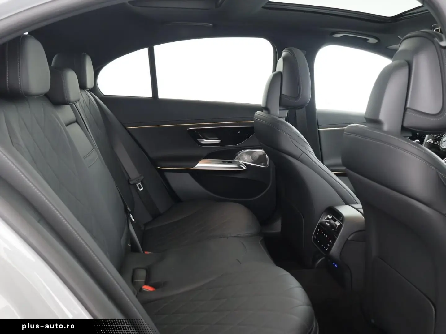 E 400 e 4M AMG Massage Pano AHK HUD Superscreen