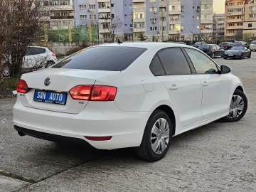 VW Jetta 2012 1.6 TDI 105 CP euro 5