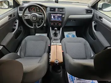VW Jetta 2012 1.6 TDI 105 CP euro 5
