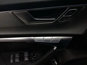 A6 55 TFSIe Q S LINE UPE92 MASSAGE HuD 360