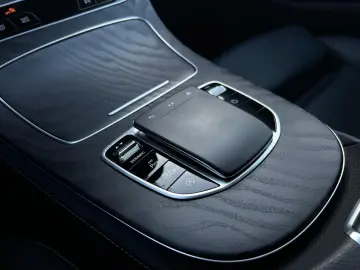 Mercedes-Benz E Gen-W213-2016