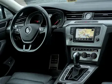 Volkswagen Passat-Alltrack Gen-B8-2014