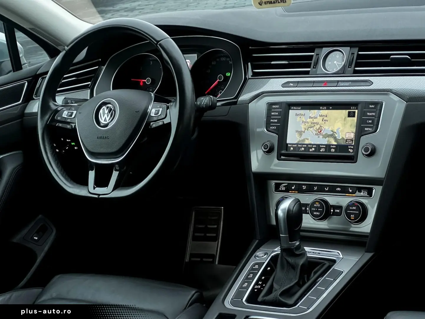 Volkswagen Passat-Alltrack Gen-B8-2014