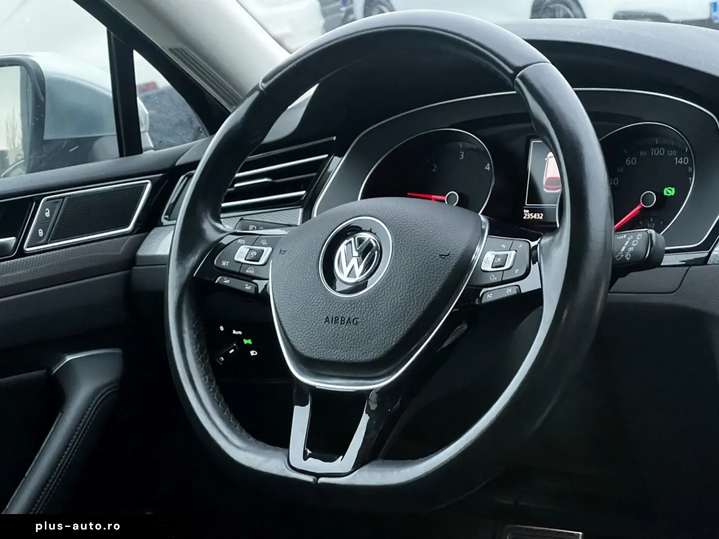 Volkswagen Passat-Alltrack Gen-B8-2014